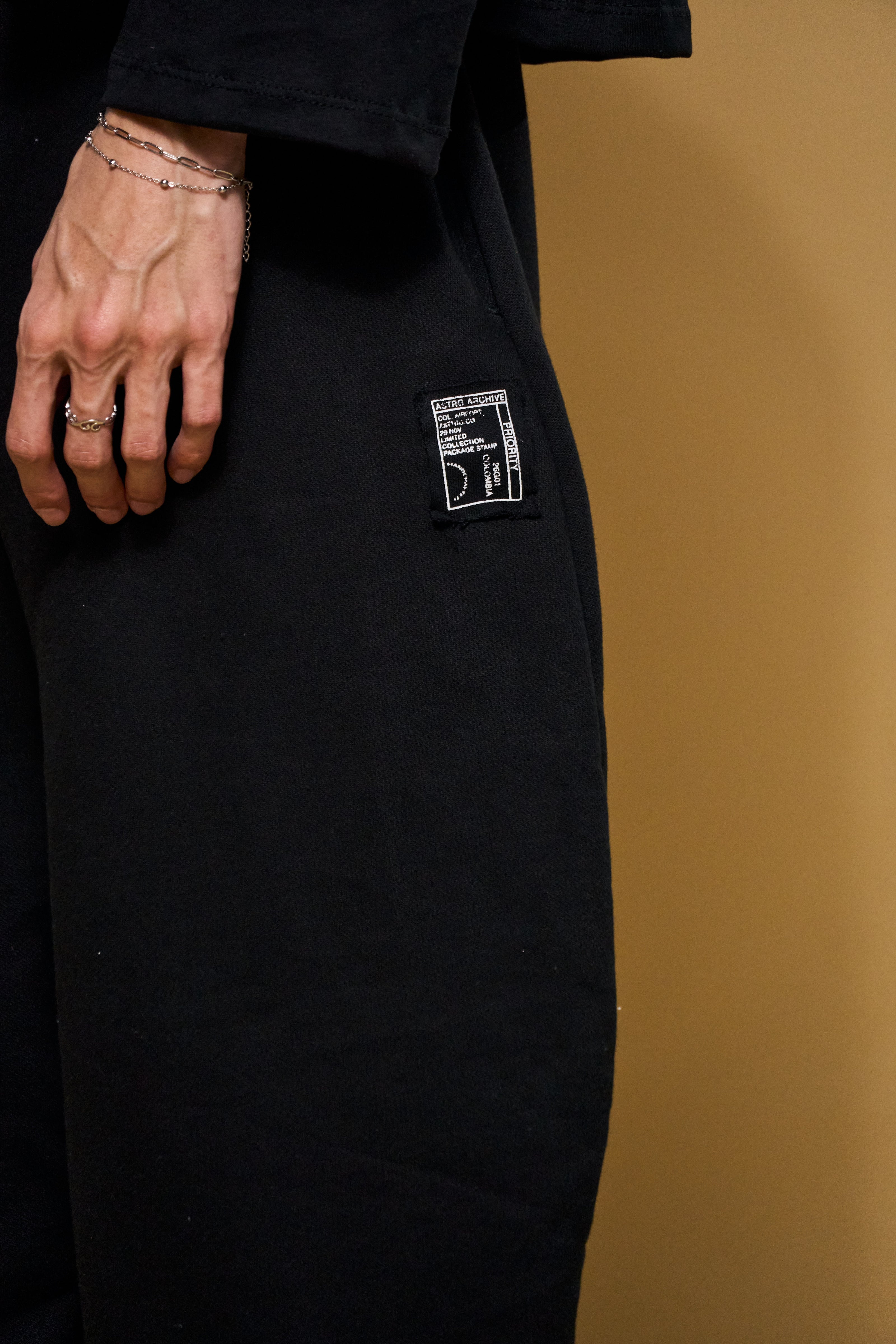 Basics V3 - Nox Sweatpant